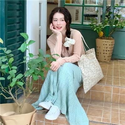 报告老师！怪怪怪怪物！